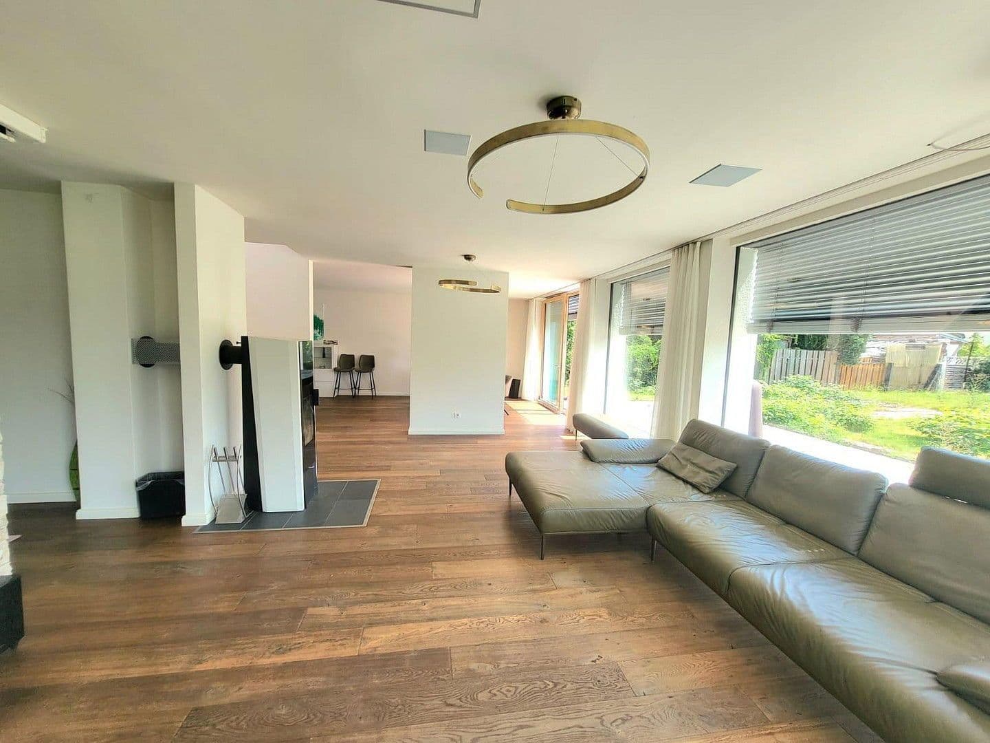 Pronájem domu 240 m², pozemek 850 m², Pfungstädter Straße 64, Darmstadt OT Eberstadt, Hessen Pronájem domu 240 m², pozemek 850 m², Pfungstädter Straße 64, Darmstadt OT Eberstadt, Hessen