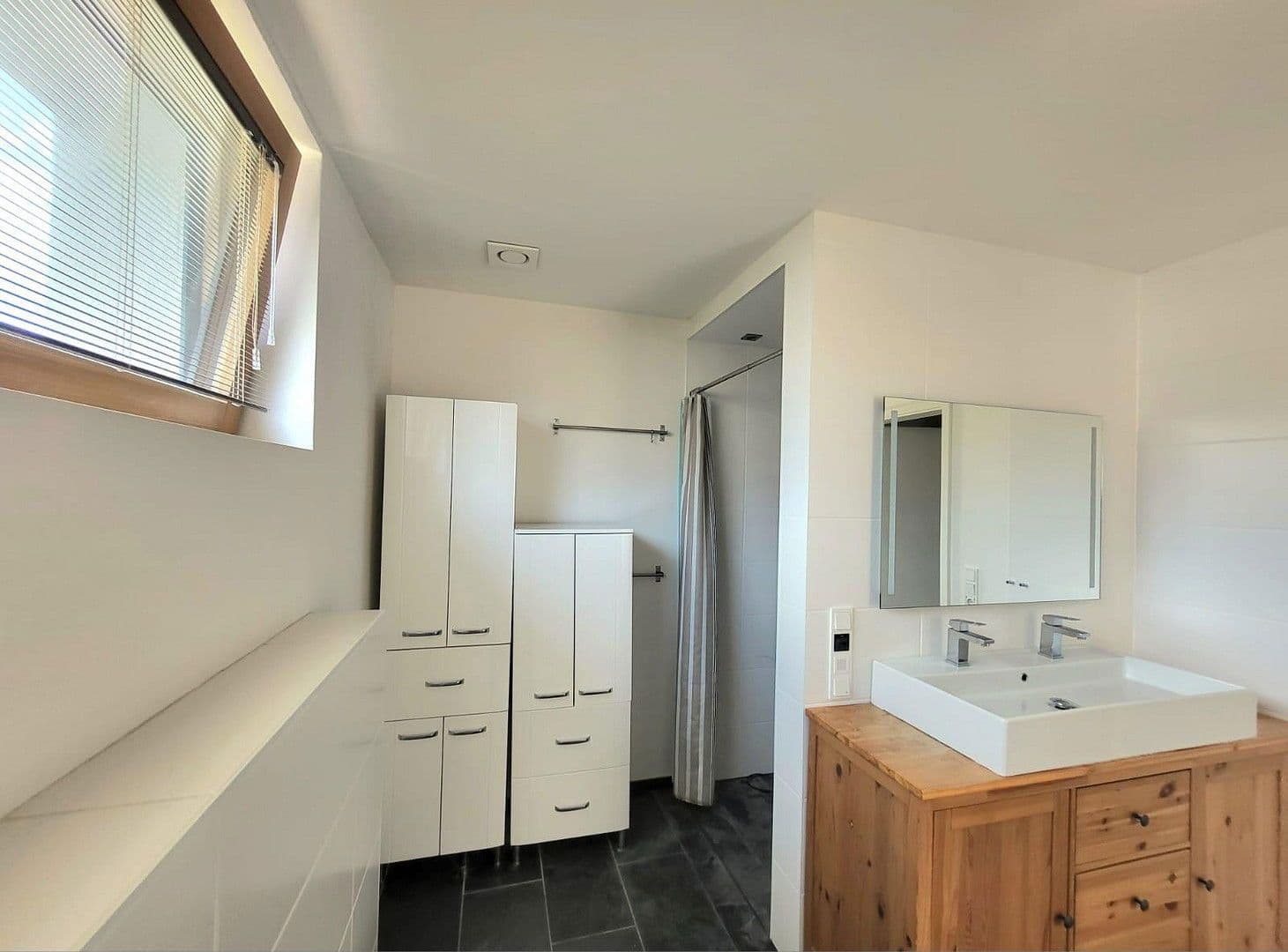 Pronájem domu 240 m², pozemek 850 m², Pfungstädter Straße 64, Darmstadt OT Eberstadt, Hessen Pronájem domu 240 m², pozemek 850 m², Pfungstädter Straße 64, Darmstadt OT Eberstadt, Hessen