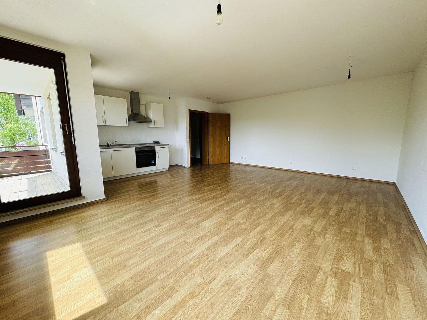Pronájem bytu 1+1 45 m², Bodelschwinghstraße 28, Pforzheim, Bádensko-Württembersko Pronájem bytu 1+1 45 m², Bodelschwinghstraße 28, Pforzheim, Bádensko-Württembersko