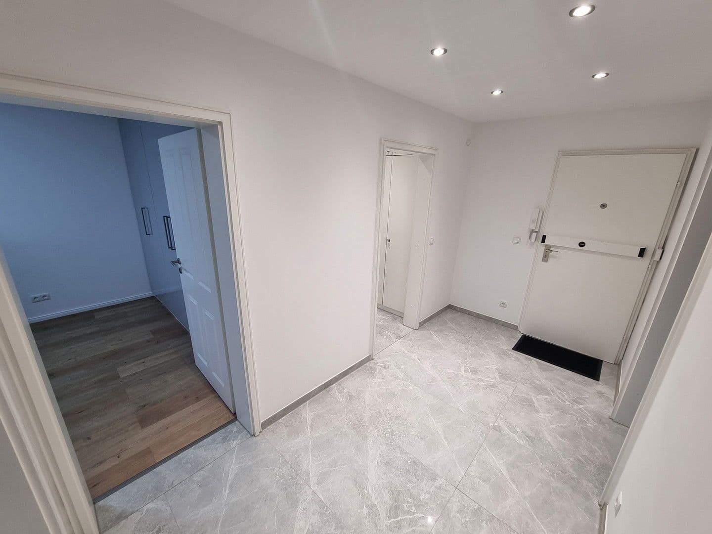 Pronájem bytu 2+1 57 m², Hamburg, Hamburg Pronájem bytu 2+1 57 m², Hamburg, Hamburg