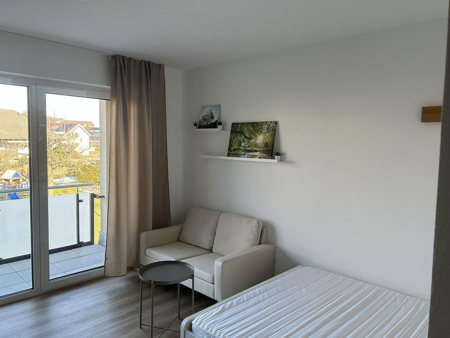 Pronájem bytu 1+1 28 m², Künzelsau, Bádensko-Württembersko Pronájem bytu 1+1 28 m², Künzelsau, Bádensko-Württembersko