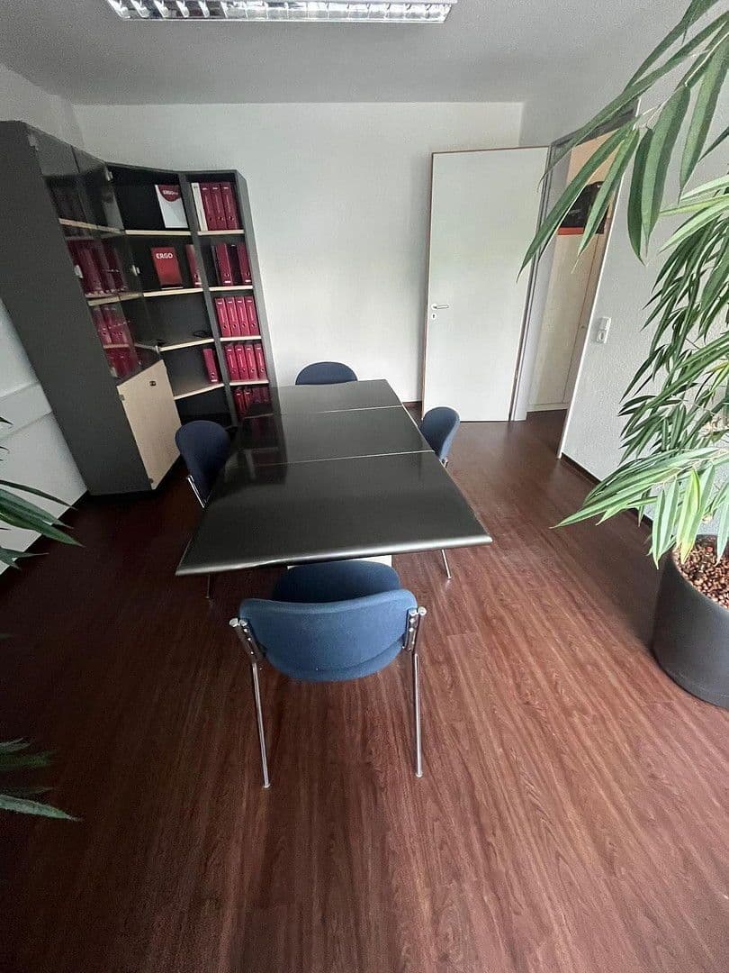 Pronájem kanceláře 170 m², Siemensstraße 9, Wiesbaden, Hessen Pronájem kanceláře 170 m², Siemensstraße 9, Wiesbaden, Hessen