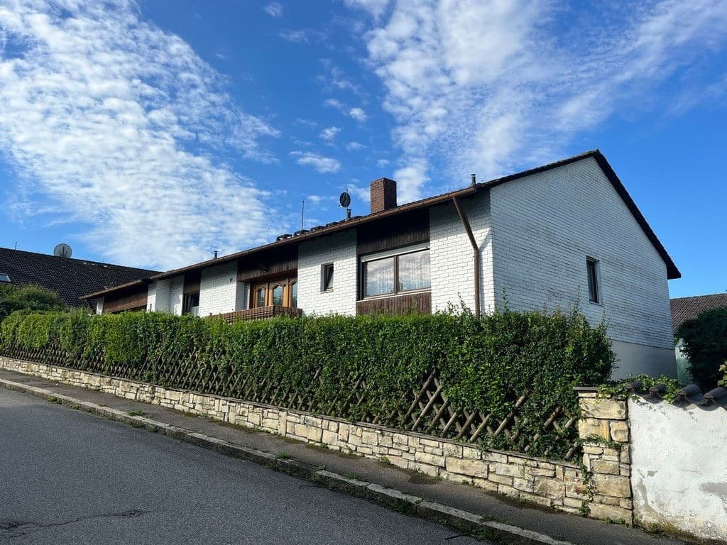 Prodej domu 140 m², pozemek 722 m², Kranzberg, Bavorsko Prodej domu 140 m², pozemek 722 m², Kranzberg, Bavorsko