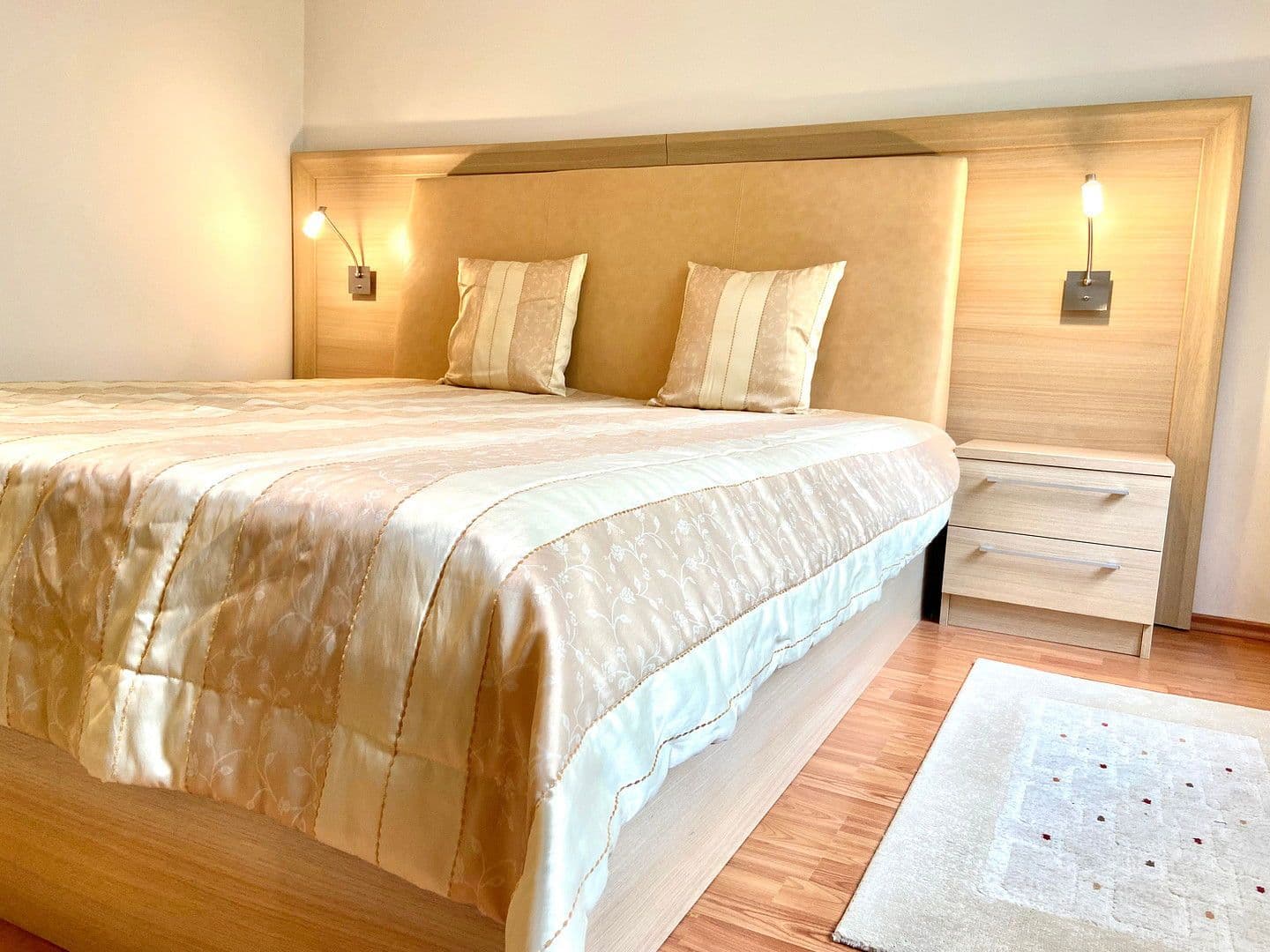 Pronájem bytu 2+1 58 m², Höglwörther Str. 361, München, Bavorsko Pronájem bytu 2+1 58 m², Höglwörther Str. 361, München, Bavorsko