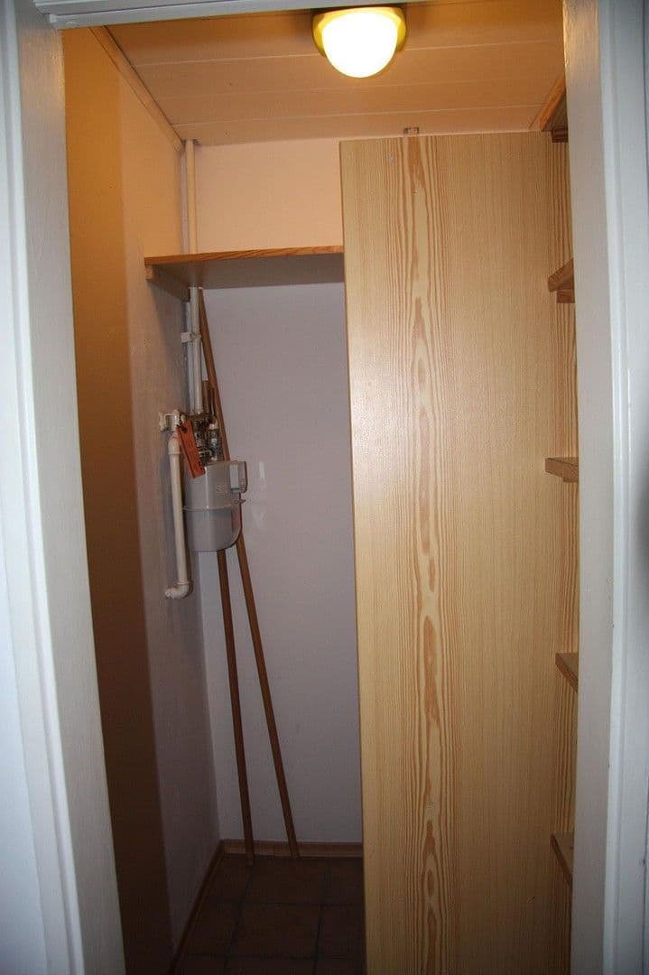 Pronájem bytu 1+1 34 m², Laibacher Strasse 8, München, Bavorsko Pronájem bytu 1+1 34 m², Laibacher Strasse 8, München, Bavorsko