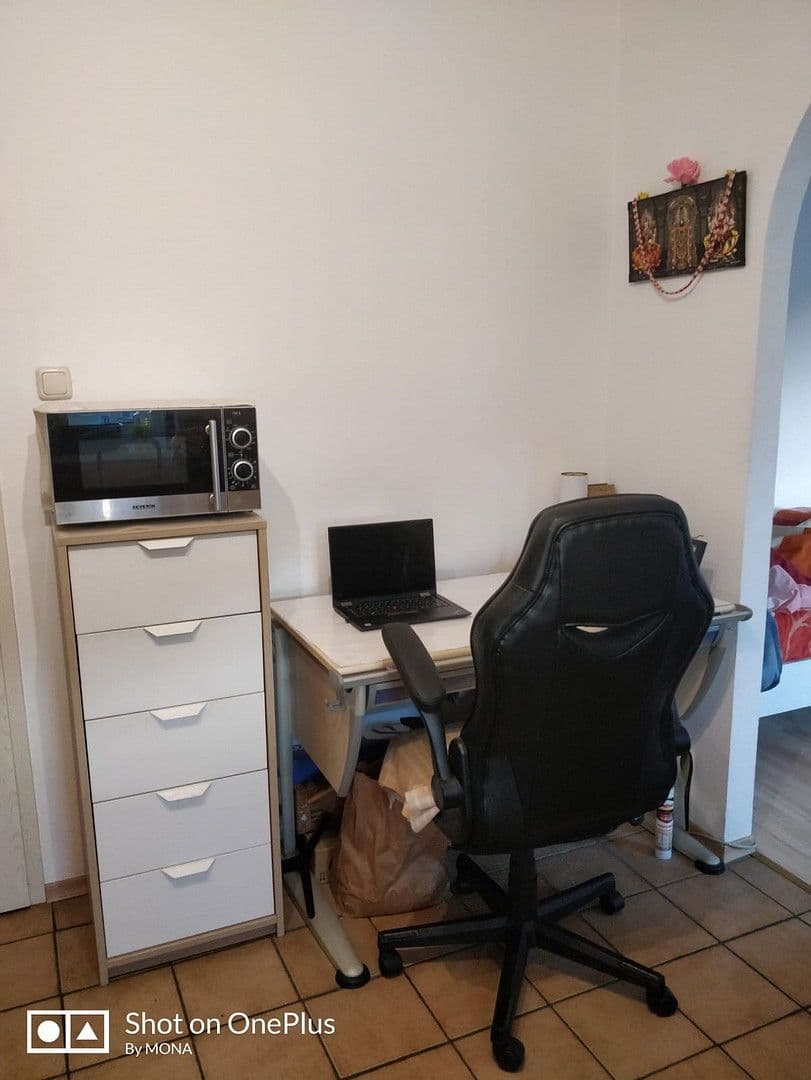 Pronájem bytu 1+1 34 m², Laibacher Strasse 8, München, Bavorsko Pronájem bytu 1+1 34 m², Laibacher Strasse 8, München, Bavorsko