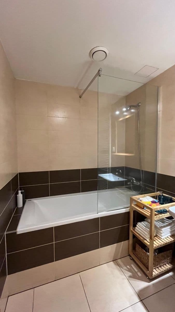 Pronájem bytu 2+kk 55 m², Komenského, Vrchlabí, Královéhradecký kraj Pronájem bytu 2+kk 55 m², Komenského, Vrchlabí, Královéhradecký kraj