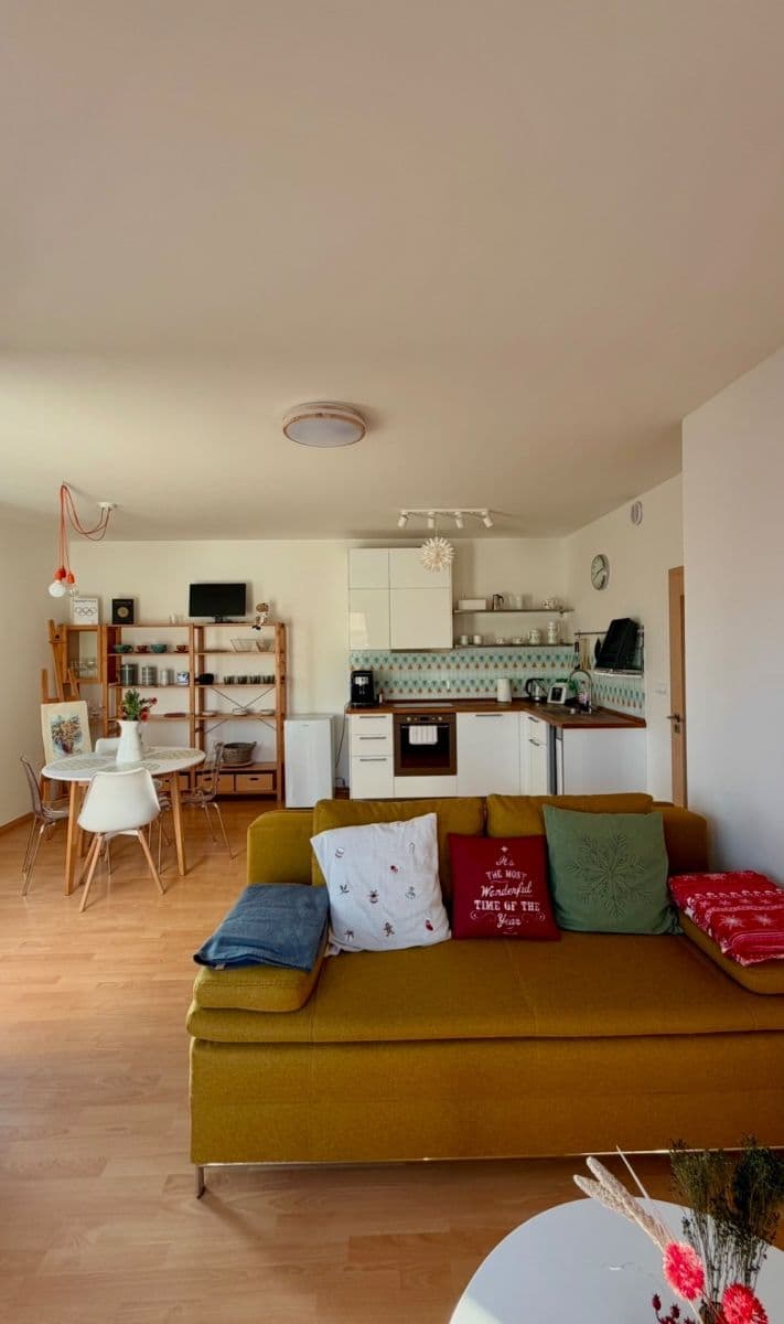 Pronájem bytu 2+kk 55 m², Komenského, Vrchlabí, Královéhradecký kraj Pronájem bytu 2+kk 55 m², Komenského, Vrchlabí, Královéhradecký kraj