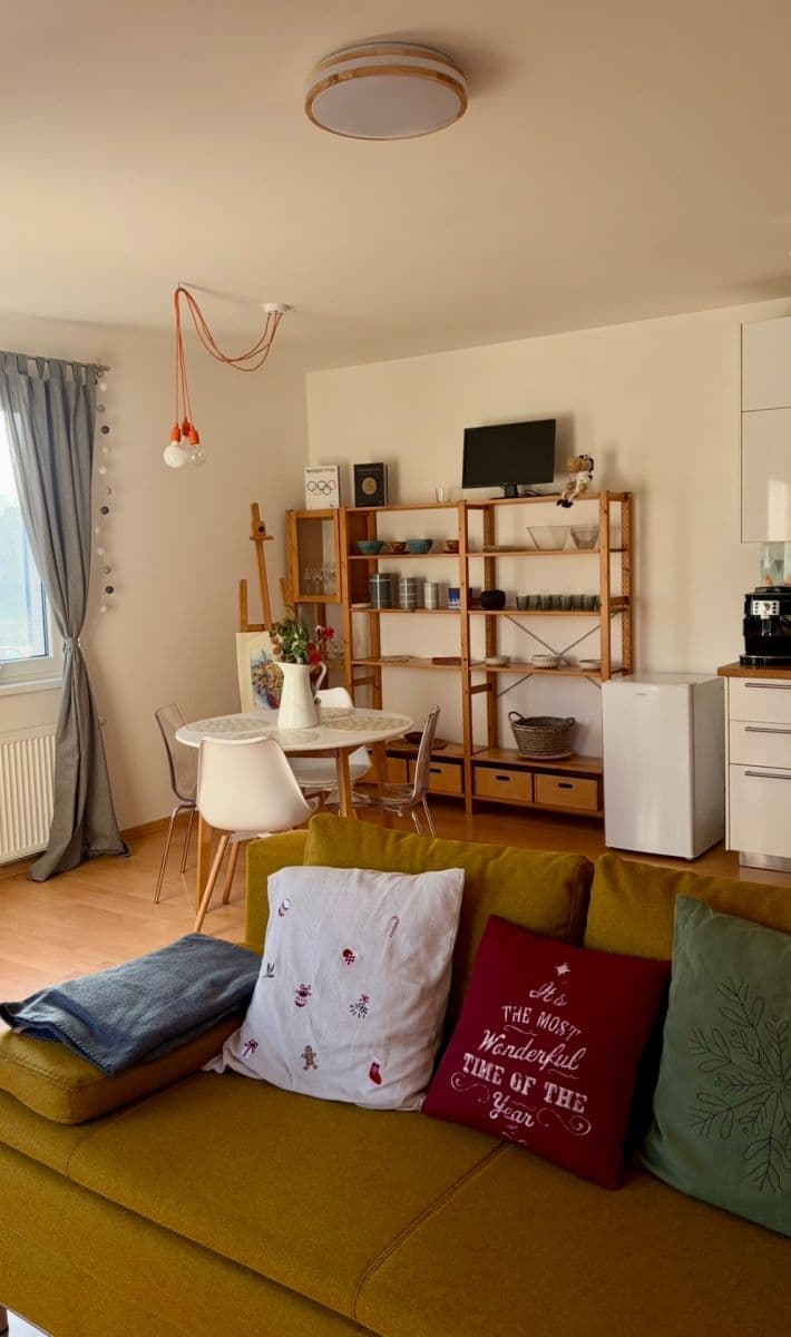 Pronájem bytu 2+kk 55 m², Komenského, Vrchlabí, Královéhradecký kraj Pronájem bytu 2+kk 55 m², Komenského, Vrchlabí, Královéhradecký kraj