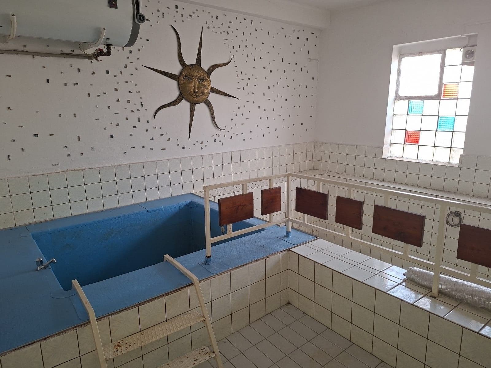 Pronájem nebytového prostoru 20 m², Pod Hájem, Králův Dvůr, Středočeský kraj Pronájem nebytového prostoru 20 m², Pod Hájem, Králův Dvůr, Středočeský kraj