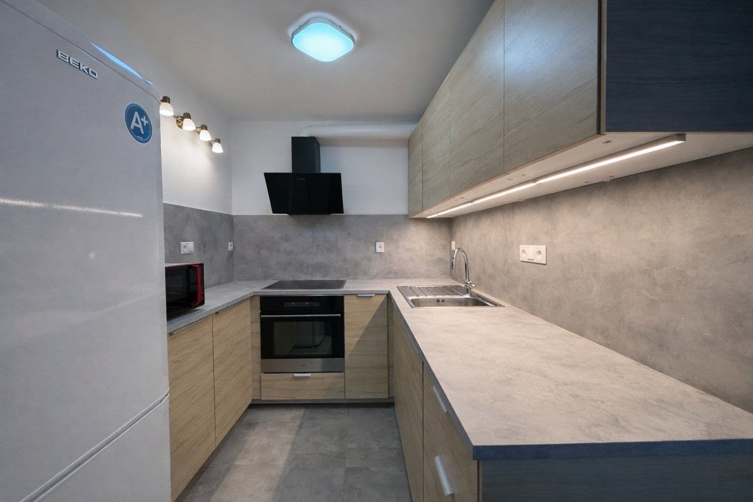 Pronájem bytu 3+kk 56 m², Svojšovická, Praha, Praha Pronájem bytu 3+kk 56 m², Svojšovická, Praha, Praha