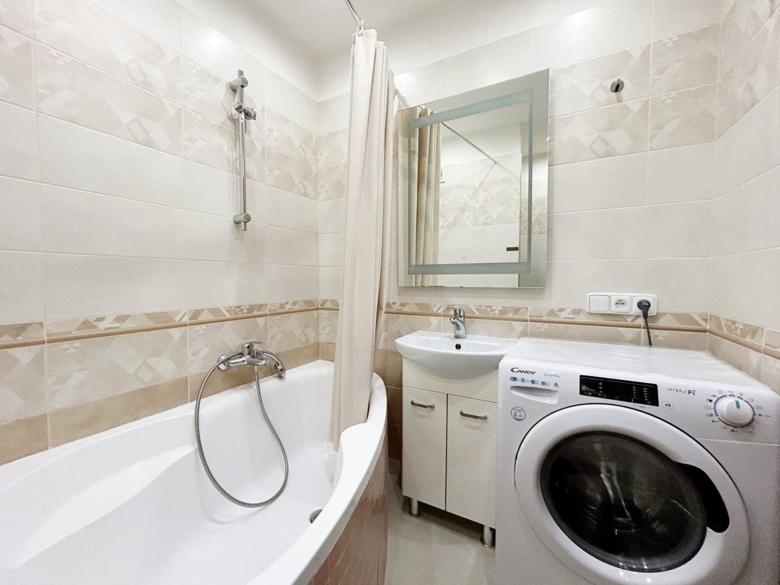 Pronájem bytu 2+kk 44 m², Ohradní, Praha, Praha Pronájem bytu 2+kk 44 m², Ohradní, Praha, Praha