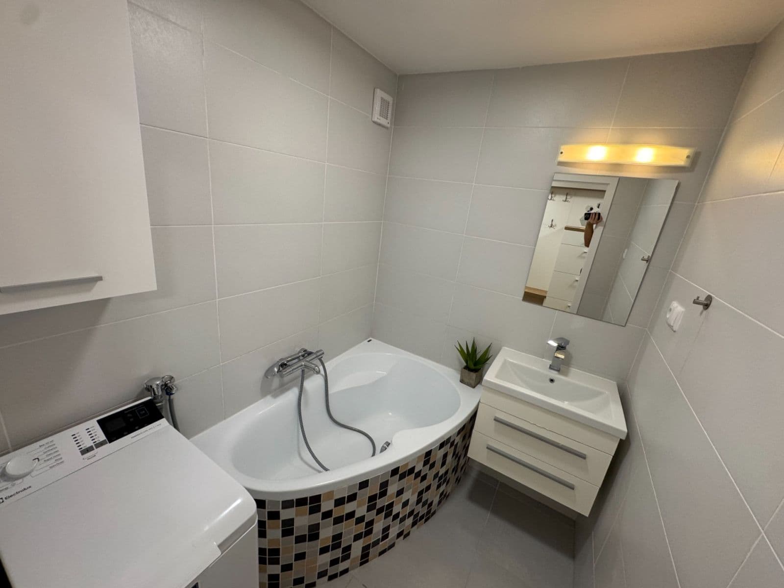 Pronájem bytu 2+kk 43 m², K Zahrádkám, Praha, Praha Pronájem bytu 2+kk 43 m², K Zahrádkám, Praha, Praha