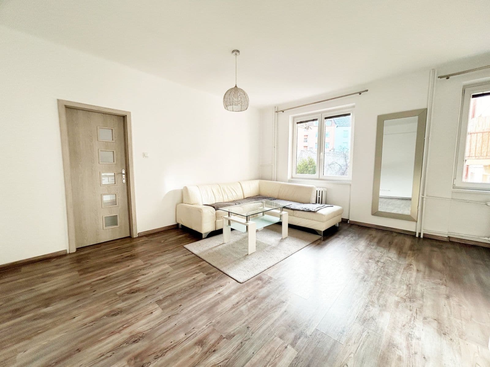 Pronájem bytu 2+kk 48 m², Spojovací, Praha, Praha Pronájem bytu 2+kk 48 m², Spojovací, Praha, Praha