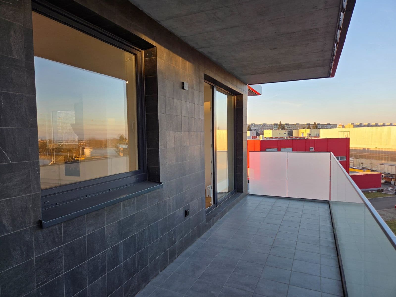 Pronájem bytu 3+kk 84 m², Čakovická, Praha, Praha Pronájem bytu 3+kk 84 m², Čakovická, Praha, Praha