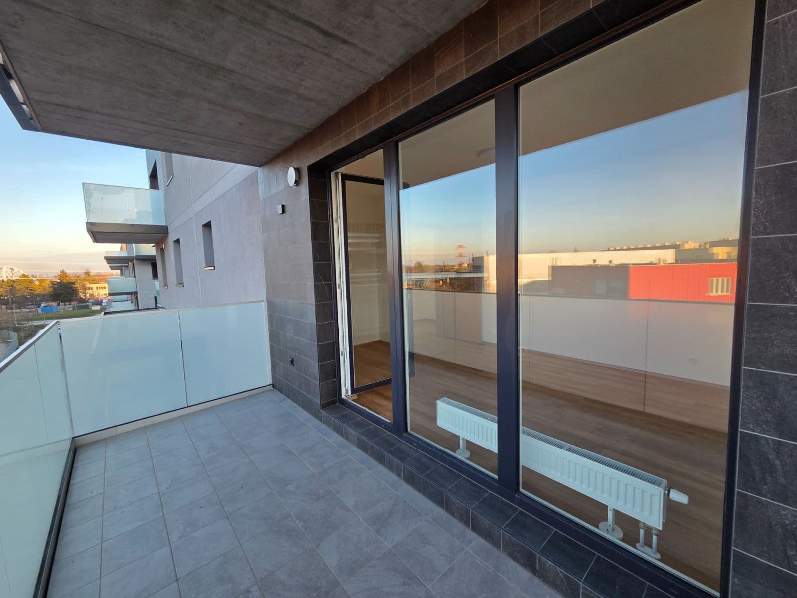 Pronájem bytu 3+kk 84 m², Čakovická, Praha, Praha Pronájem bytu 3+kk 84 m², Čakovická, Praha, Praha