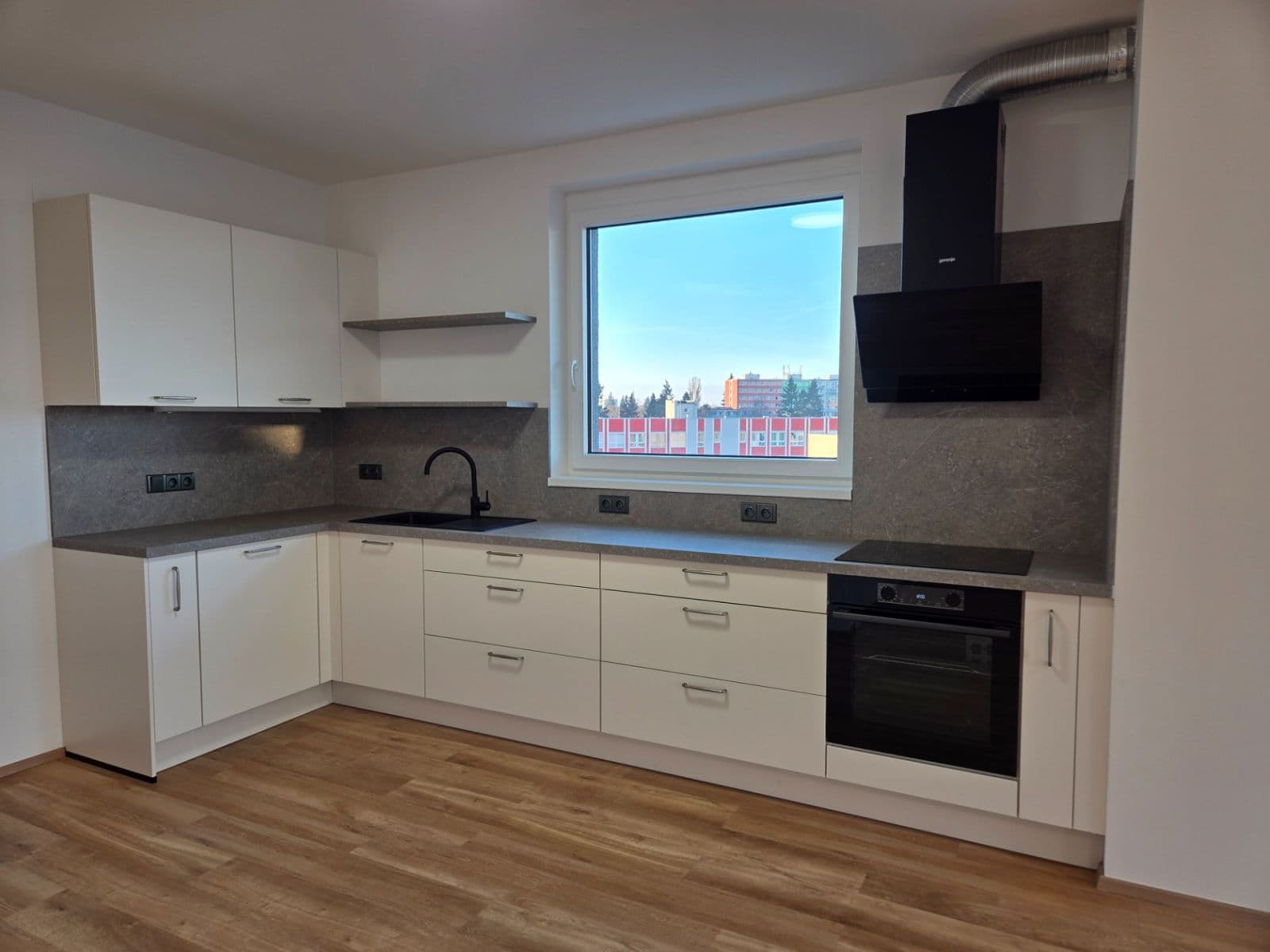 Pronájem bytu 3+kk 84 m², Čakovická, Praha, Praha Pronájem bytu 3+kk 84 m², Čakovická, Praha, Praha