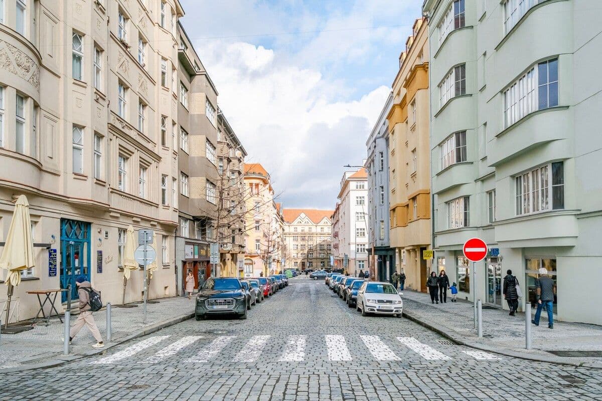 Pronájem bytu 65 m², Kafkova, Praha, Praha Pronájem bytu 65 m², Kafkova, Praha, Praha