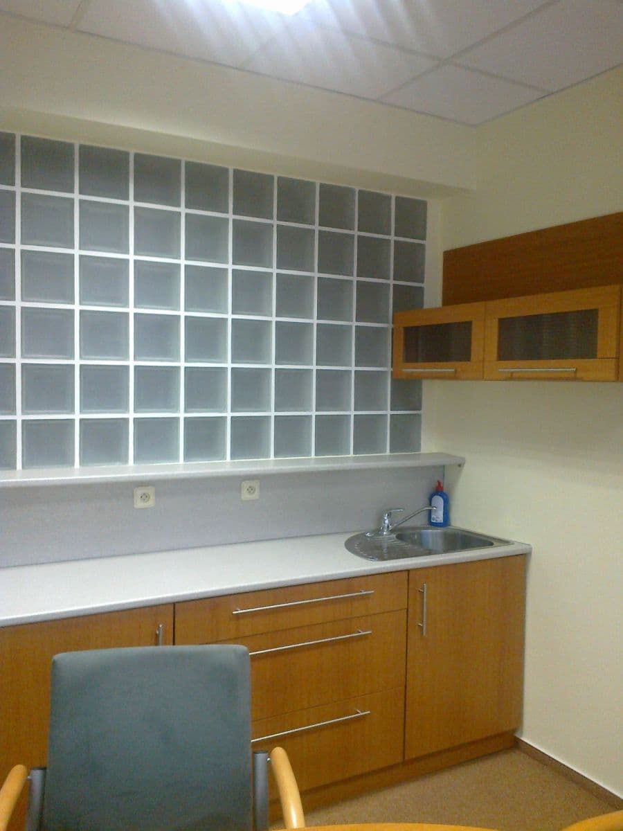 Pronájem kanceláře 128 m², Nádvorná, Zvolen, Banskobystrický kraj Pronájem kanceláře 128 m², Nádvorná, Zvolen, Banskobystrický kraj