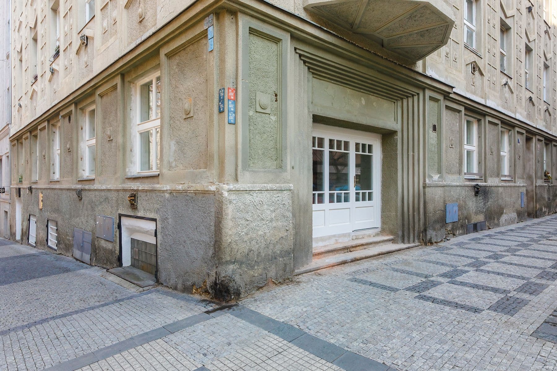 Prodej nebytového prostoru 53 m², Lucemburská, Praha, Praha Prodej nebytového prostoru 53 m², Lucemburská, Praha, Praha
