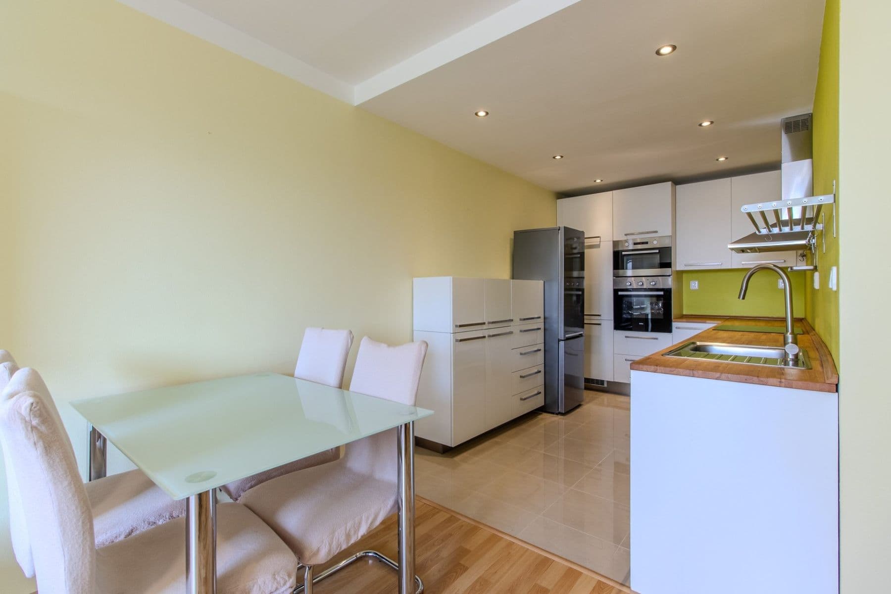 Pronájem bytu 3+kk 64 m², Jažlovická, Praha, Praha Pronájem bytu 3+kk 64 m², Jažlovická, Praha, Praha