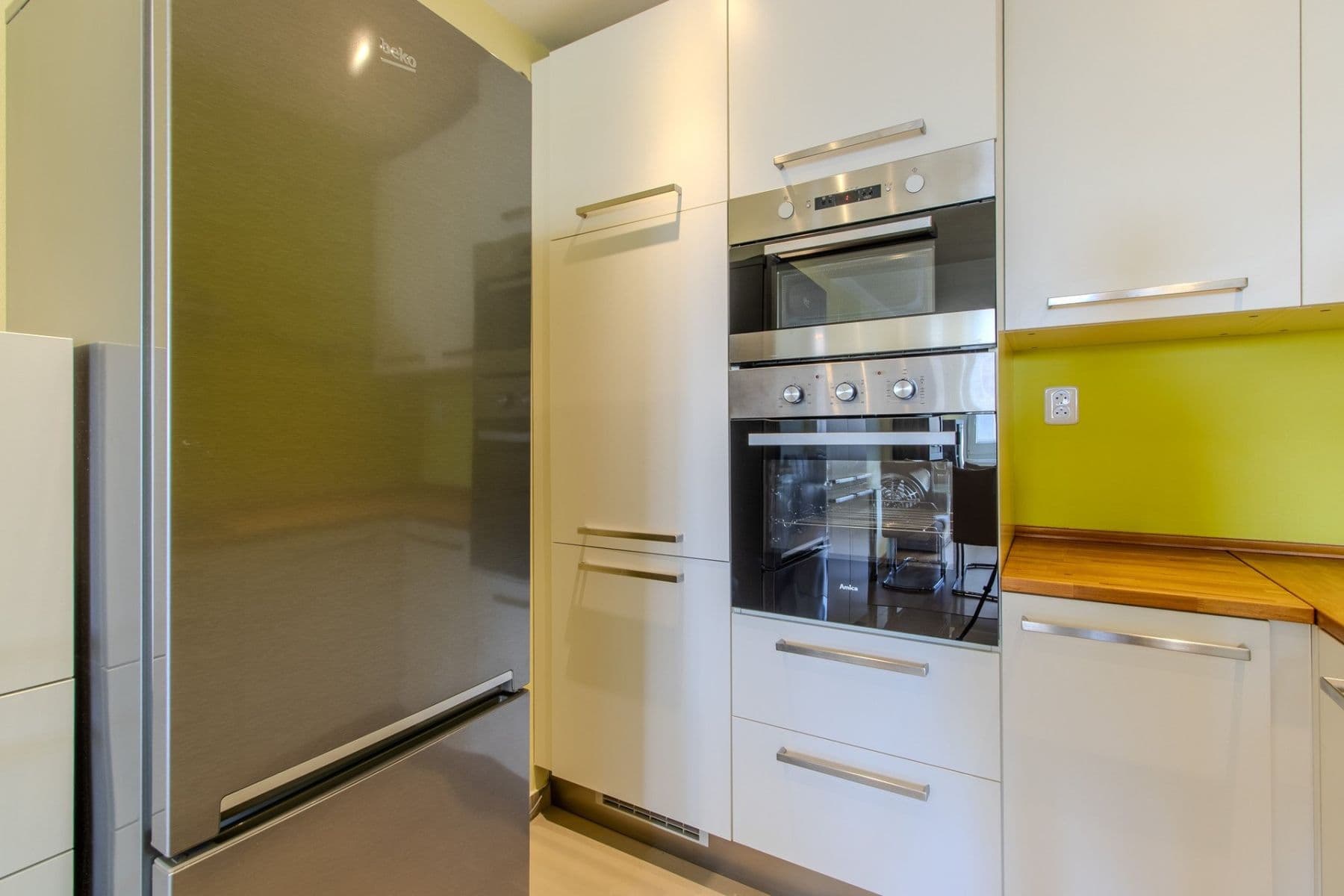 Pronájem bytu 3+kk 64 m², Jažlovická, Praha, Praha Pronájem bytu 3+kk 64 m², Jažlovická, Praha, Praha
