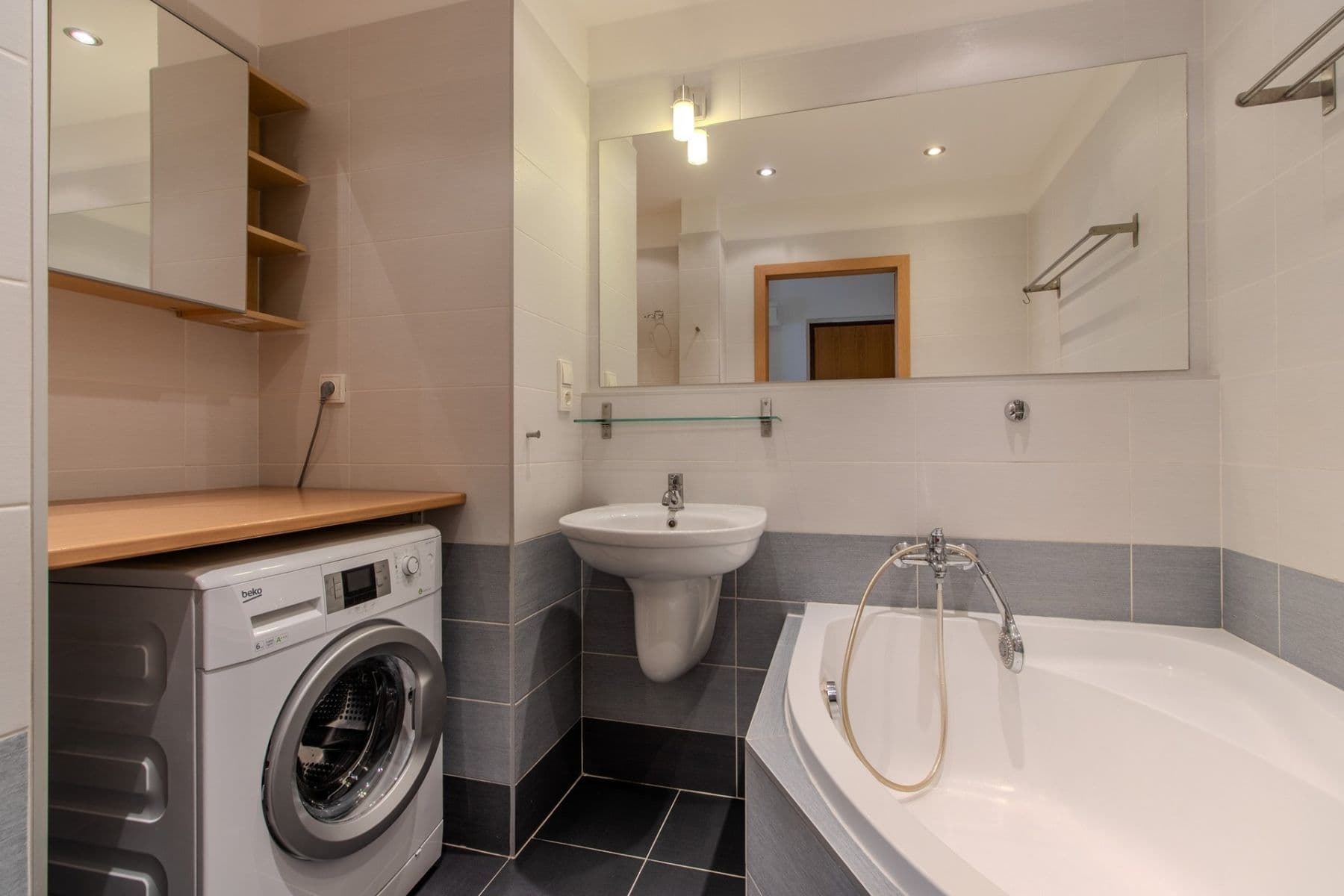 Pronájem bytu 3+kk 64 m², Jažlovická, Praha, Praha Pronájem bytu 3+kk 64 m², Jažlovická, Praha, Praha