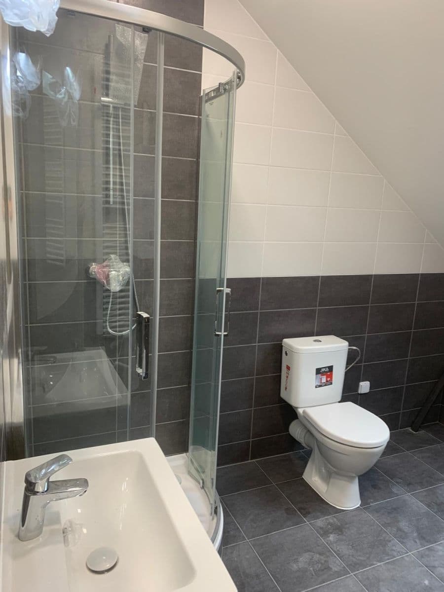 Pronájem bytu 2+kk 60 m², Komenského, Kladno, Středočeský kraj Pronájem bytu 2+kk 60 m², Komenského, Kladno, Středočeský kraj