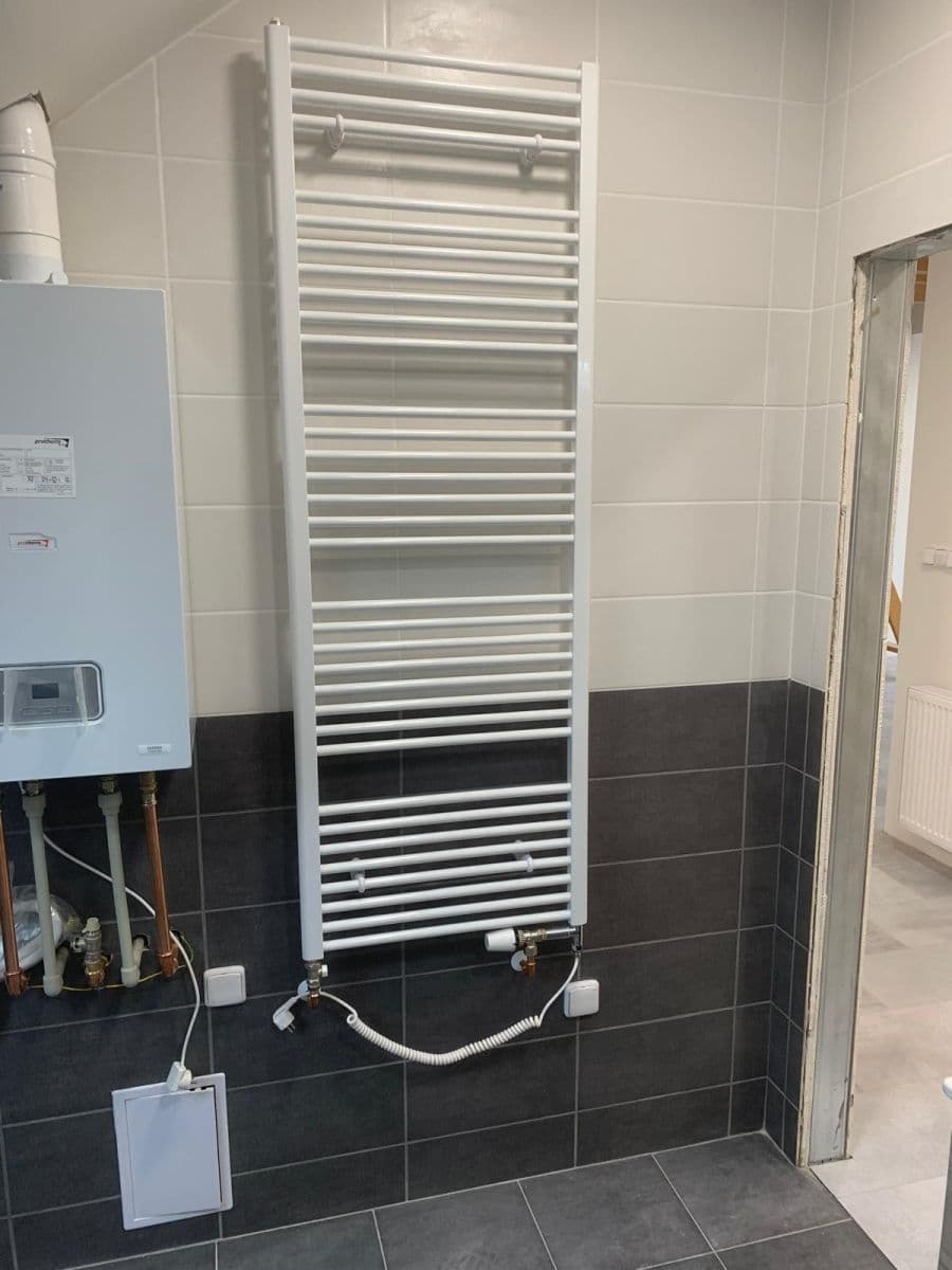 Pronájem bytu 2+kk 60 m², Komenského, Kladno, Středočeský kraj Pronájem bytu 2+kk 60 m², Komenského, Kladno, Středočeský kraj