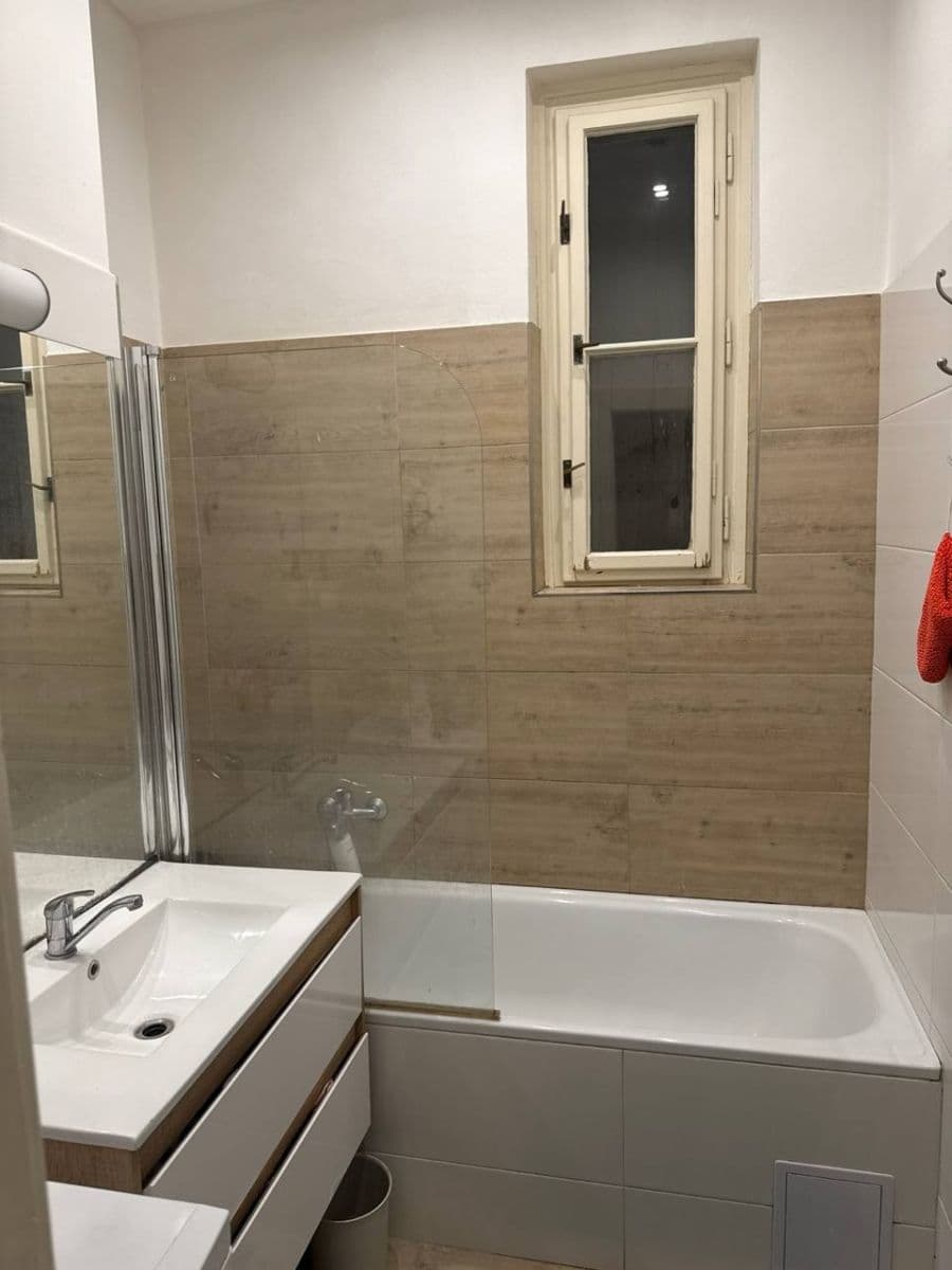 Pronájem bytu 3+kk 110 m², Milešovská, Praha, Praha Pronájem bytu 3+kk 110 m², Milešovská, Praha, Praha