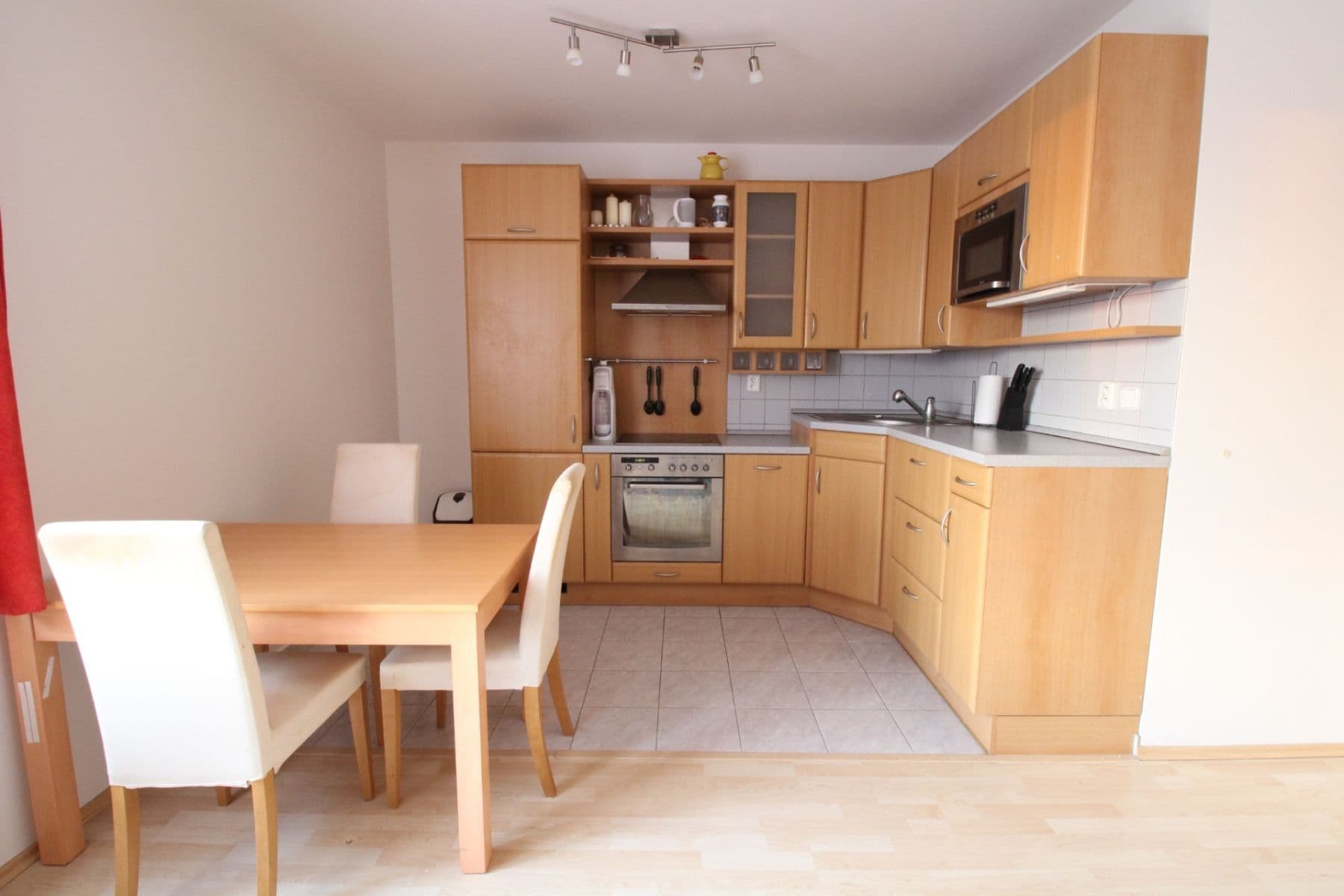 Pronájem bytu 1+kk 34 m², Mattioliho, Praha, Praha Pronájem bytu 1+kk 34 m², Mattioliho, Praha, Praha