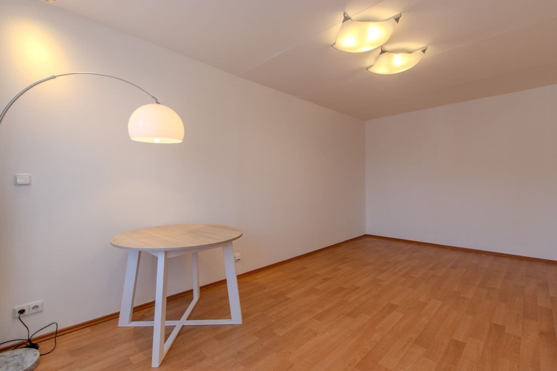 Pronájem bytu 3+1 66 m², Košťálkova, Praha, Praha Pronájem bytu 3+1 66 m², Košťálkova, Praha, Praha