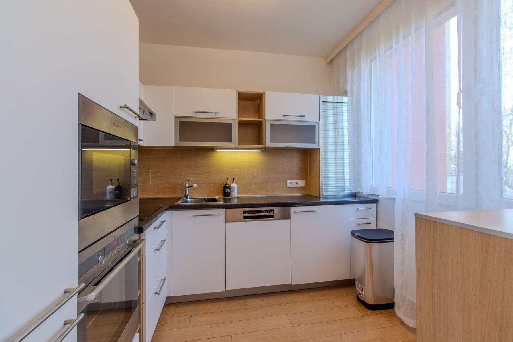 Pronájem bytu 3+1 66 m², Košťálkova, Praha, Praha Pronájem bytu 3+1 66 m², Košťálkova, Praha, Praha