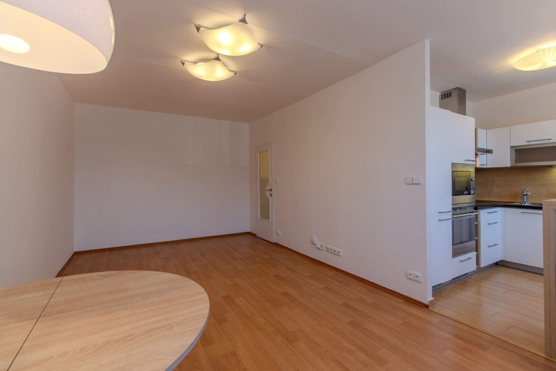 Pronájem bytu 3+1 66 m², Košťálkova, Praha, Praha Pronájem bytu 3+1 66 m², Košťálkova, Praha, Praha