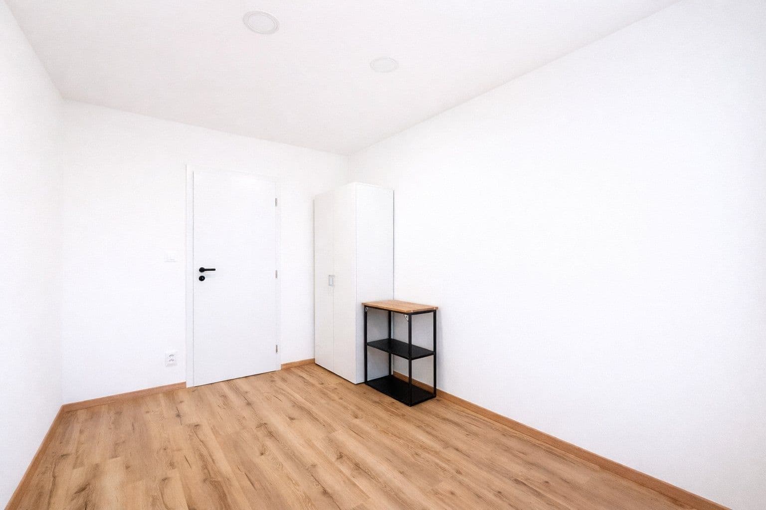 Pronájem bytu 3+kk 60 m², Kosmonautů, Mělník, Středočeský kraj Pronájem bytu 3+kk 60 m², Kosmonautů, Mělník, Středočeský kraj