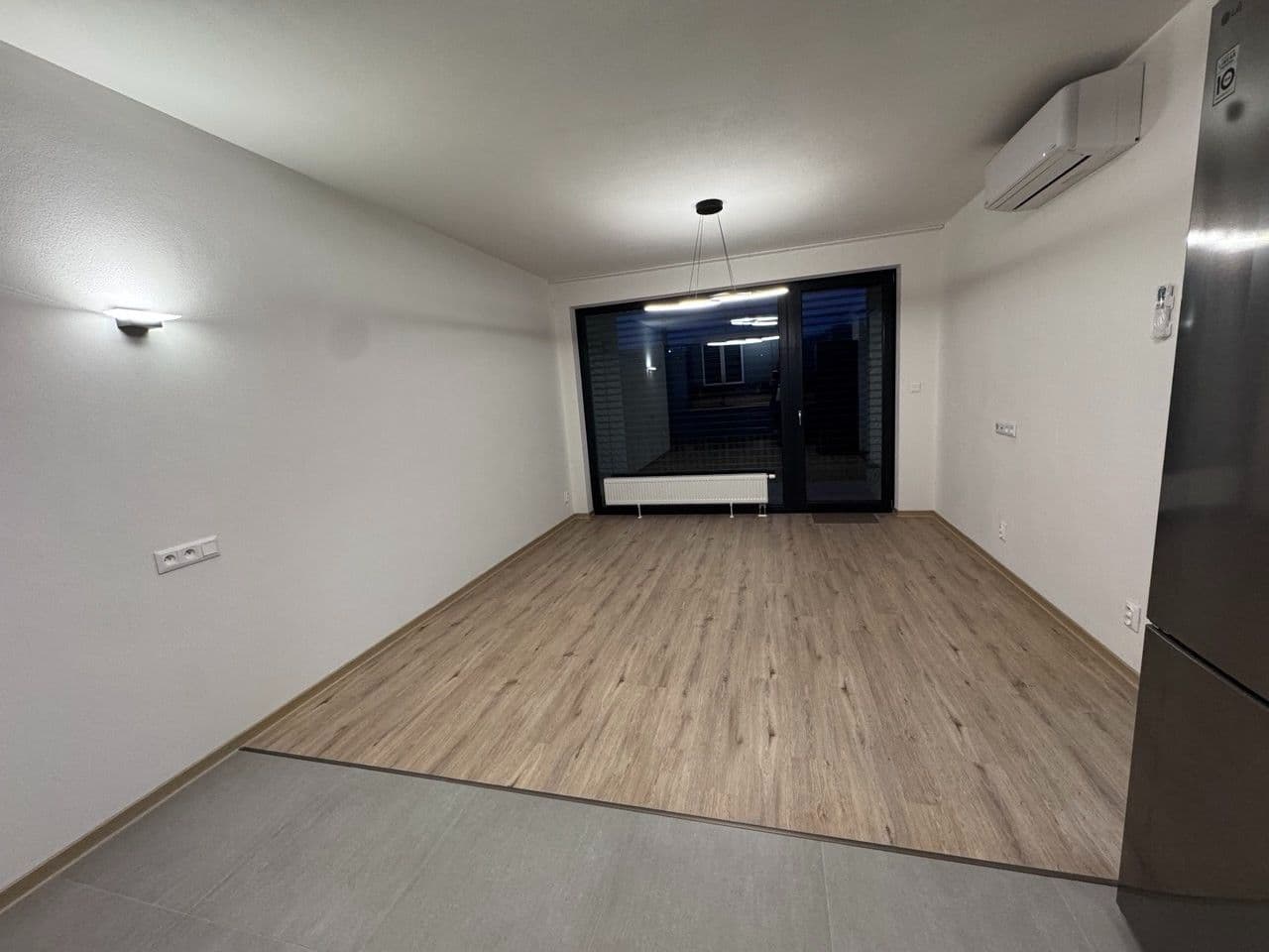 Pronájem bytu 2+kk 55 m², Kartónová, Plzeň, Plzeňský kraj Pronájem bytu 2+kk 55 m², Kartónová, Plzeň, Plzeňský kraj