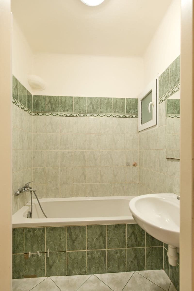 Prodej bytu 2+kk 54 m², Na Jezerce, Praha, Praha Prodej bytu 2+kk 54 m², Na Jezerce, Praha, Praha