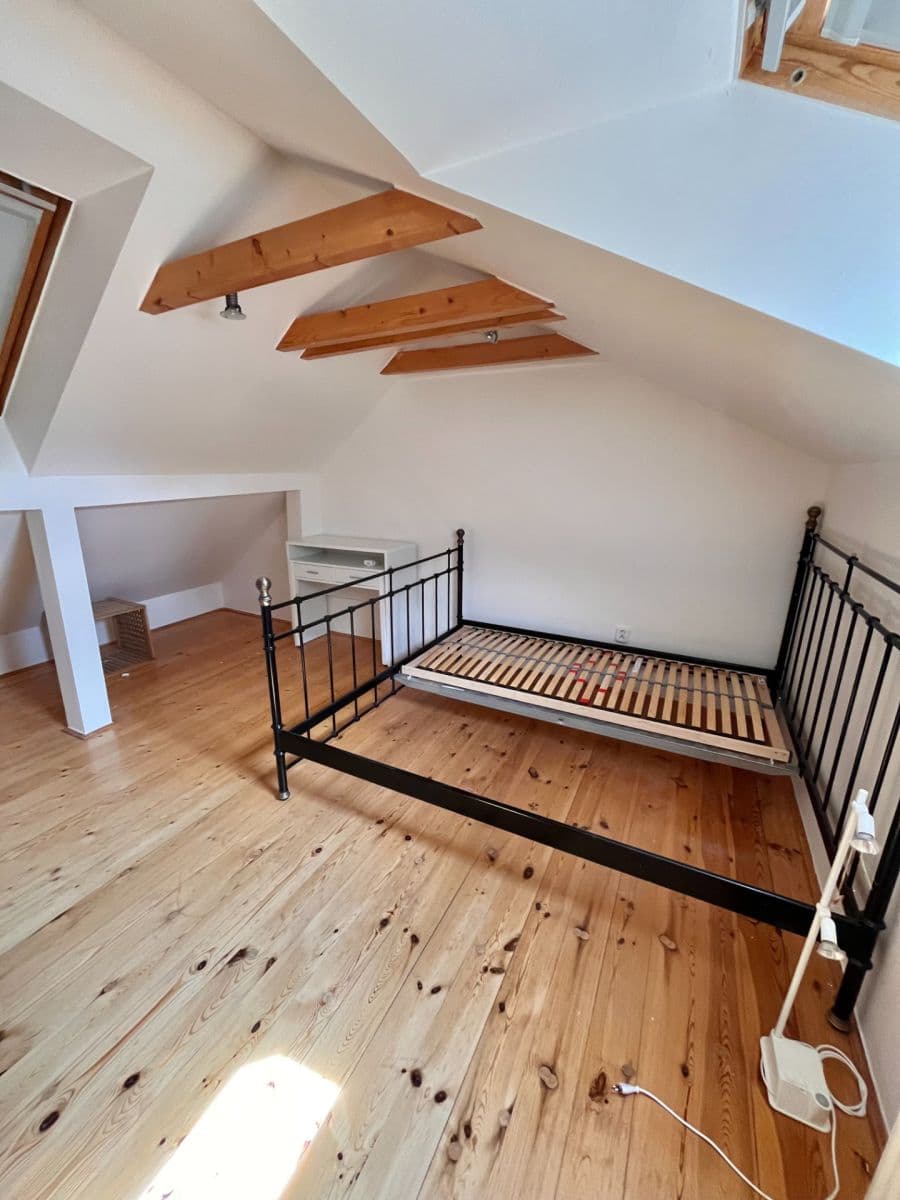 Pronájem bytu 4+1 190 m², Písečná, Cheb, Karlovarský kraj Pronájem bytu 4+1 190 m², Písečná, Cheb, Karlovarský kraj
