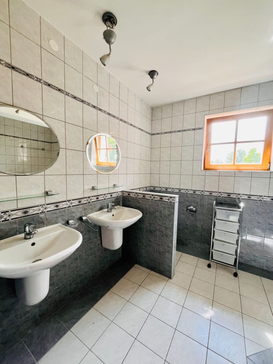 Pronájem bytu 4+1 190 m², Písečná, Cheb, Karlovarský kraj Pronájem bytu 4+1 190 m², Písečná, Cheb, Karlovarský kraj