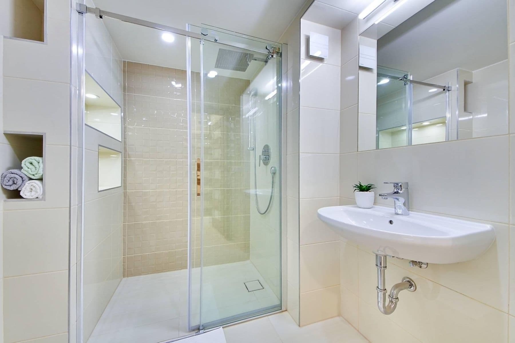 Prodej bytu 1+1 38 m², Zenklova, Praha, Praha Prodej bytu 1+1 38 m², Zenklova, Praha, Praha