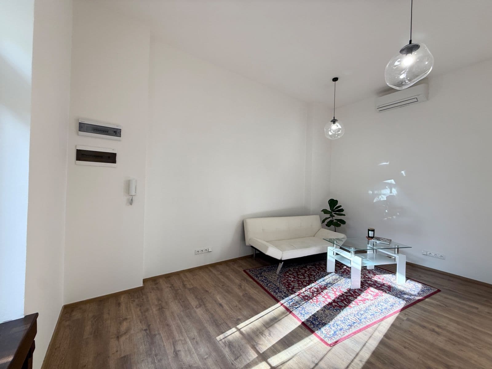 Prodej bytu 2+1 81 m², Ježkova, Praha, Praha Prodej bytu 2+1 81 m², Ježkova, Praha, Praha