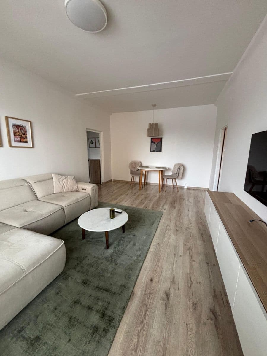 Pronájem bytu 3+1 63 m², Sputniková, Ružinov, Bratislavský kraj Pronájem bytu 3+1 63 m², Sputniková, Ružinov, Bratislavský kraj