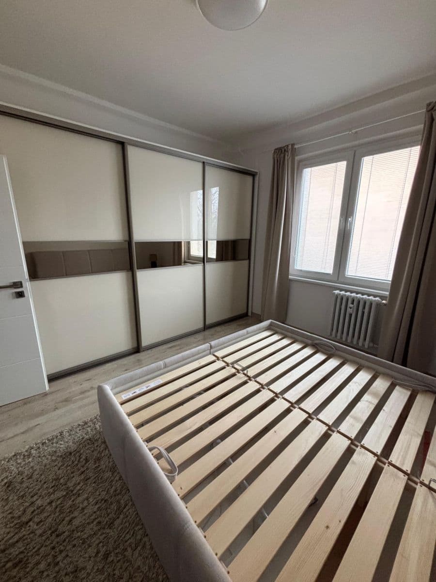 Pronájem bytu 3+1 63 m², Sputniková, Ružinov, Bratislavský kraj Pronájem bytu 3+1 63 m², Sputniková, Ružinov, Bratislavský kraj