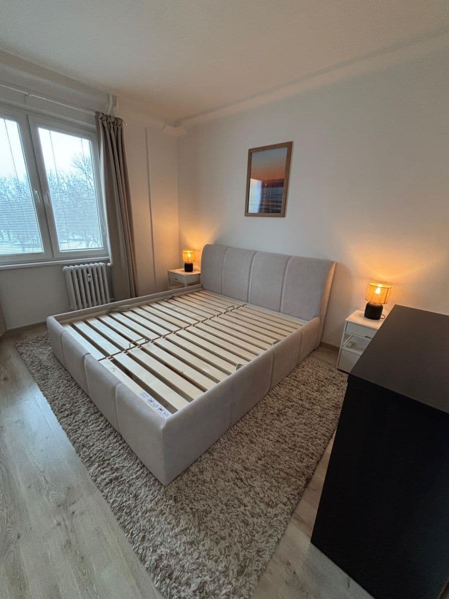 Pronájem bytu 3+1 63 m², Sputniková, Ružinov, Bratislavský kraj Pronájem bytu 3+1 63 m², Sputniková, Ružinov, Bratislavský kraj