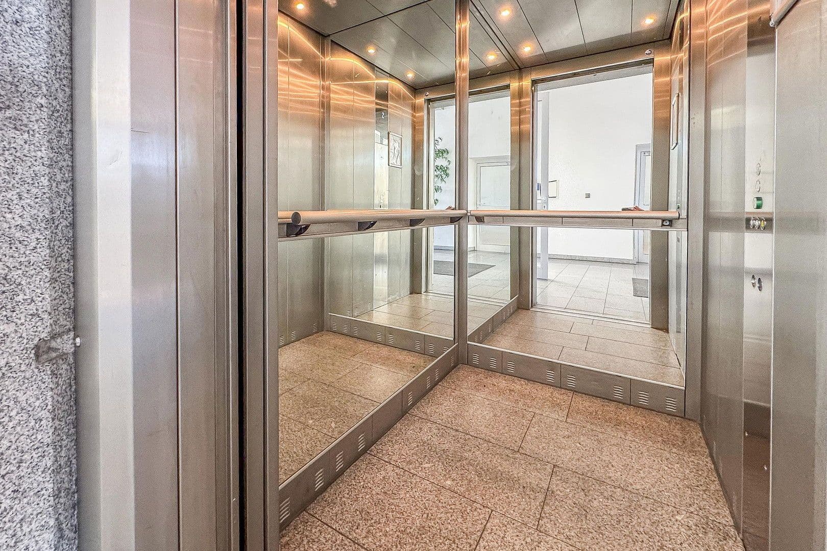 Pronájem nebytového prostoru 195 m², Stockumer Straße 28, Witten, Severní Porýní-Vestfálsko Pronájem nebytového prostoru 195 m², Stockumer Straße 28, Witten, Severní Porýní-Vestfálsko