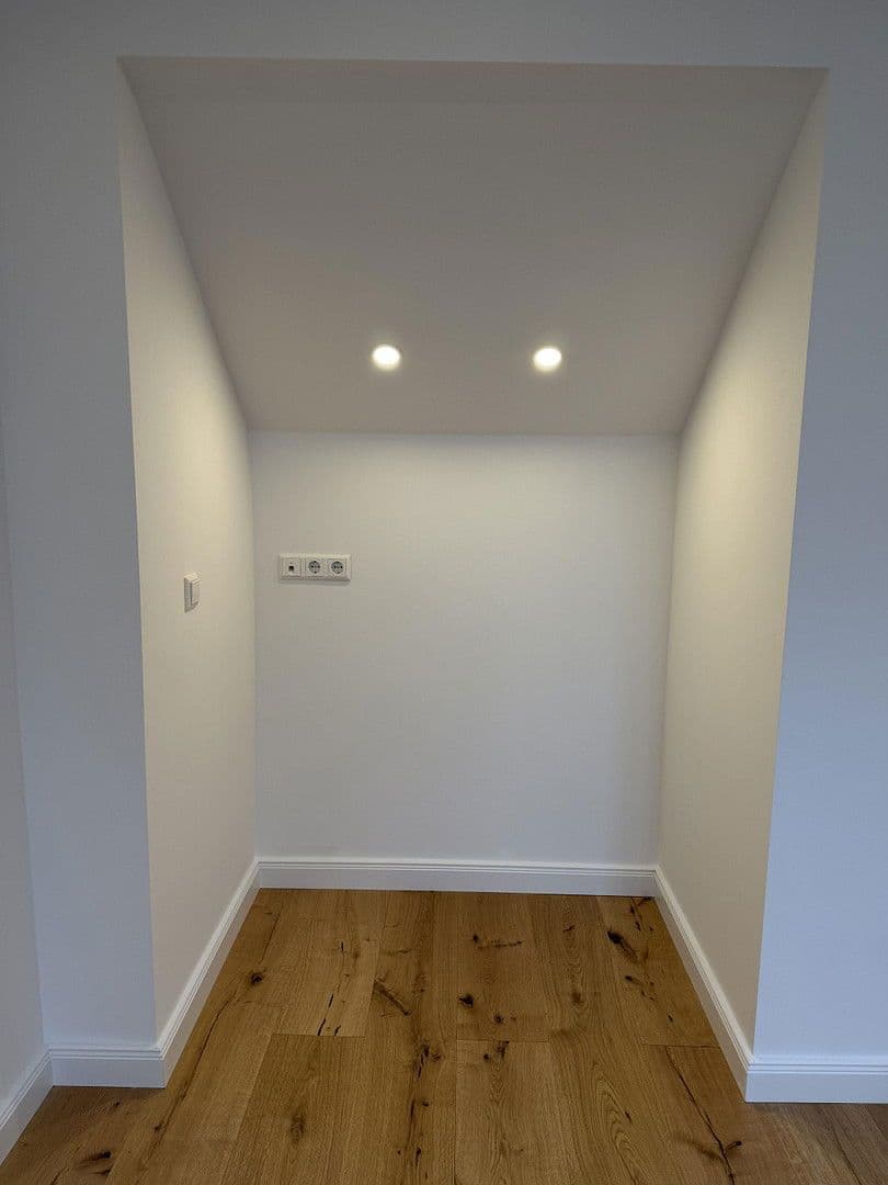 Pronájem bytu 3+1 80 m², Ebersstraße 58, Berlin, Berlín Pronájem bytu 3+1 80 m², Ebersstraße 58, Berlin, Berlín