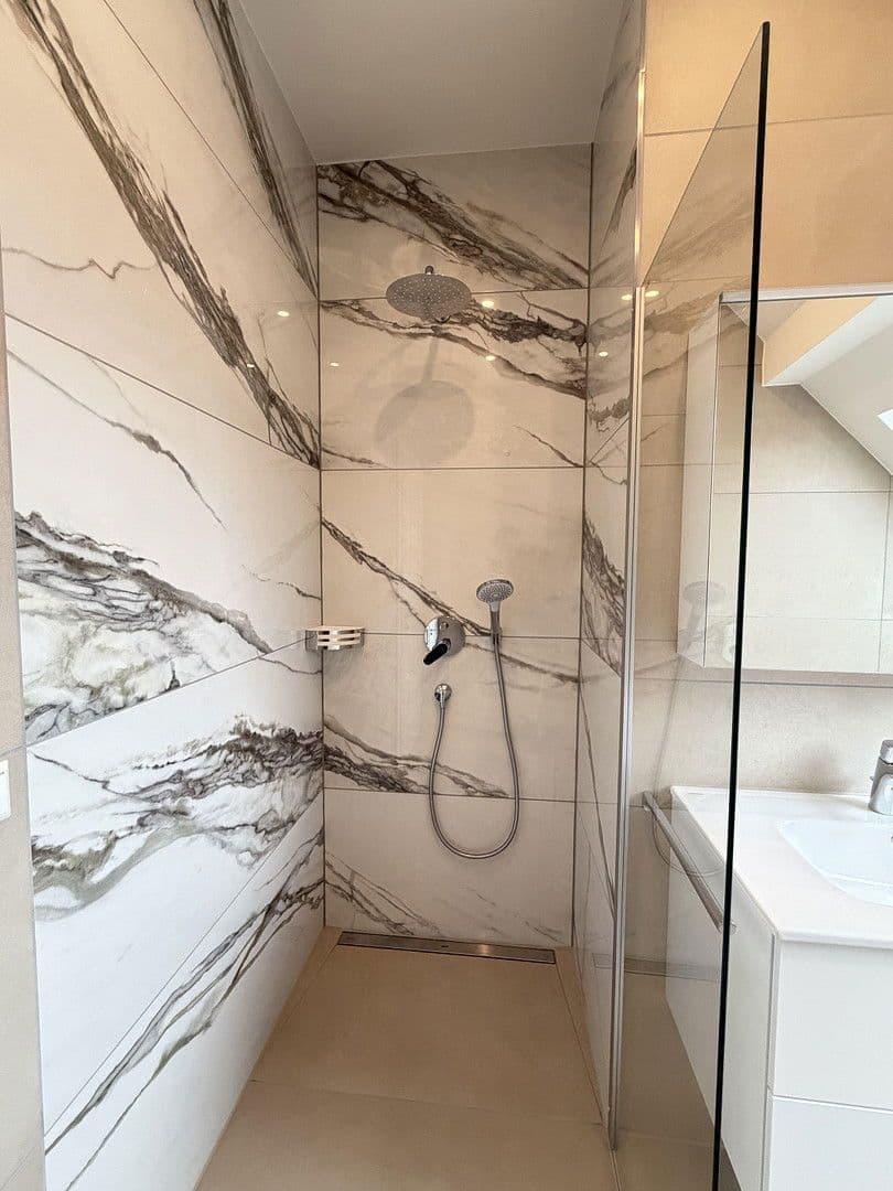 Pronájem bytu 3+1 80 m², Ebersstraße 58, Berlin, Berlín Pronájem bytu 3+1 80 m², Ebersstraße 58, Berlin, Berlín