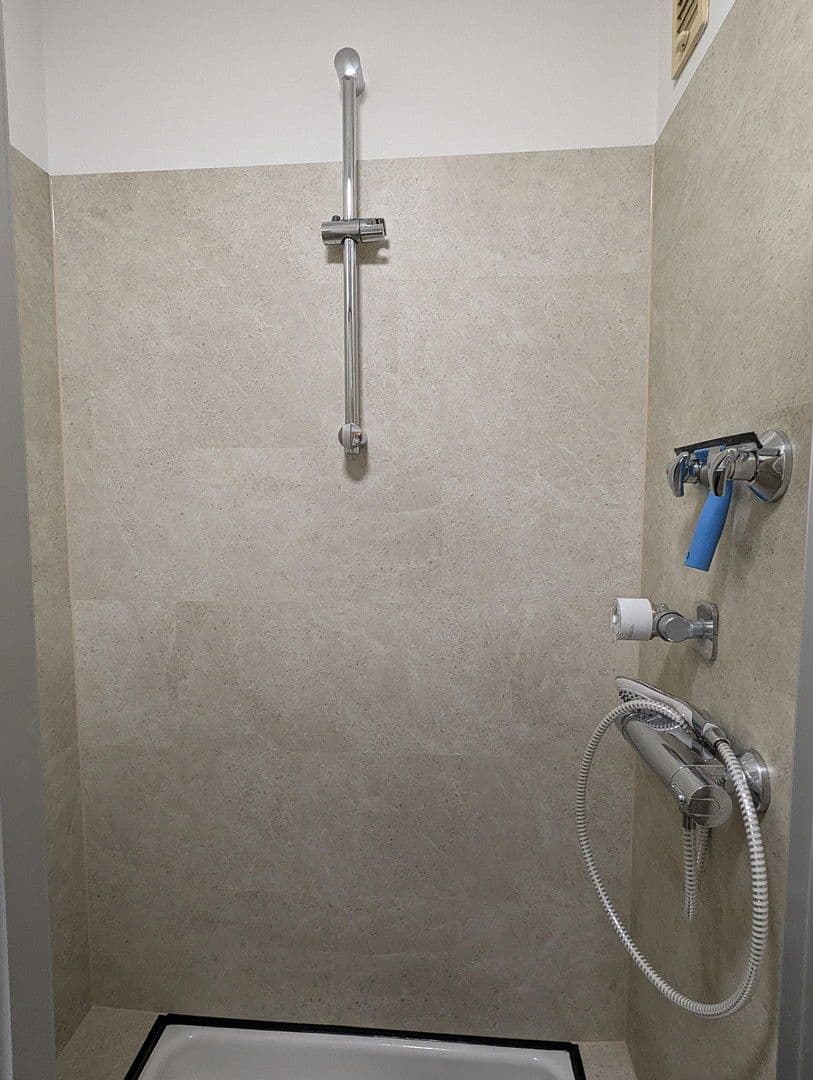 Prodej bytu 1+1 32 m², Karlsbaderstraße 7, Ludwigshafen, Porýní-Falc Prodej bytu 1+1 32 m², Karlsbaderstraße 7, Ludwigshafen, Porýní-Falc