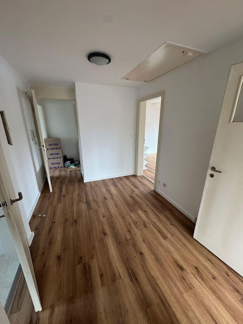 Pronájem bytu 2+1 55 m², Fritz-Bauer-Straße 29, Darmstadt, Hessen Pronájem bytu 2+1 55 m², Fritz-Bauer-Straße 29, Darmstadt, Hessen