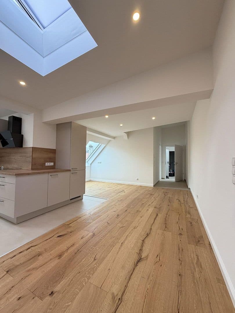 Pronájem bytu 3+1 70 m², Ebersstraße 58, Berlin, Berlín Pronájem bytu 3+1 70 m², Ebersstraße 58, Berlin, Berlín